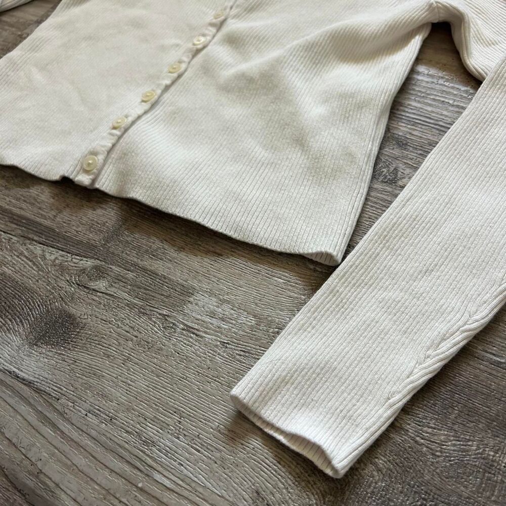 Brandy-melville Women's White Cardigan - Picture 5 of 7